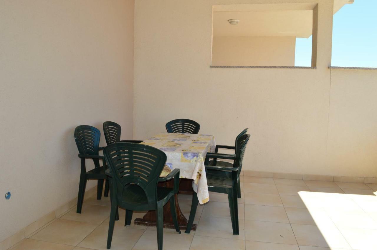 Apartmani Macak II Novalja Extérieur photo