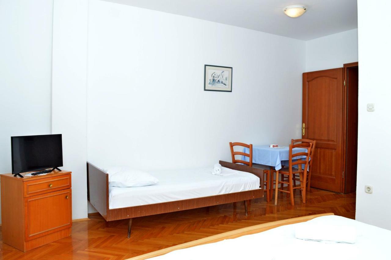 Apartmani Macak II Novalja Extérieur photo