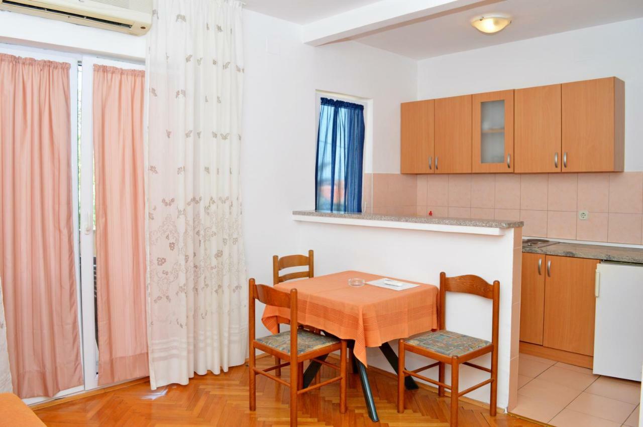 Apartmani Macak II Novalja Extérieur photo